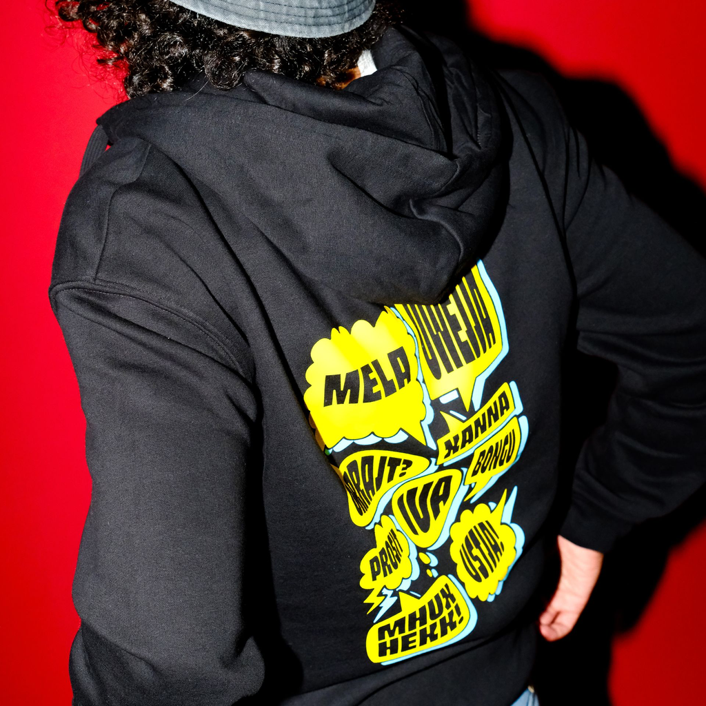 Mela Zip up Comics Hoodie (XS)